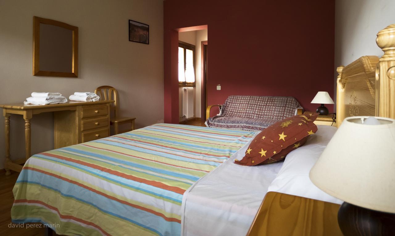 Albergue Casa Salinas Secastilla Exteriér fotografie